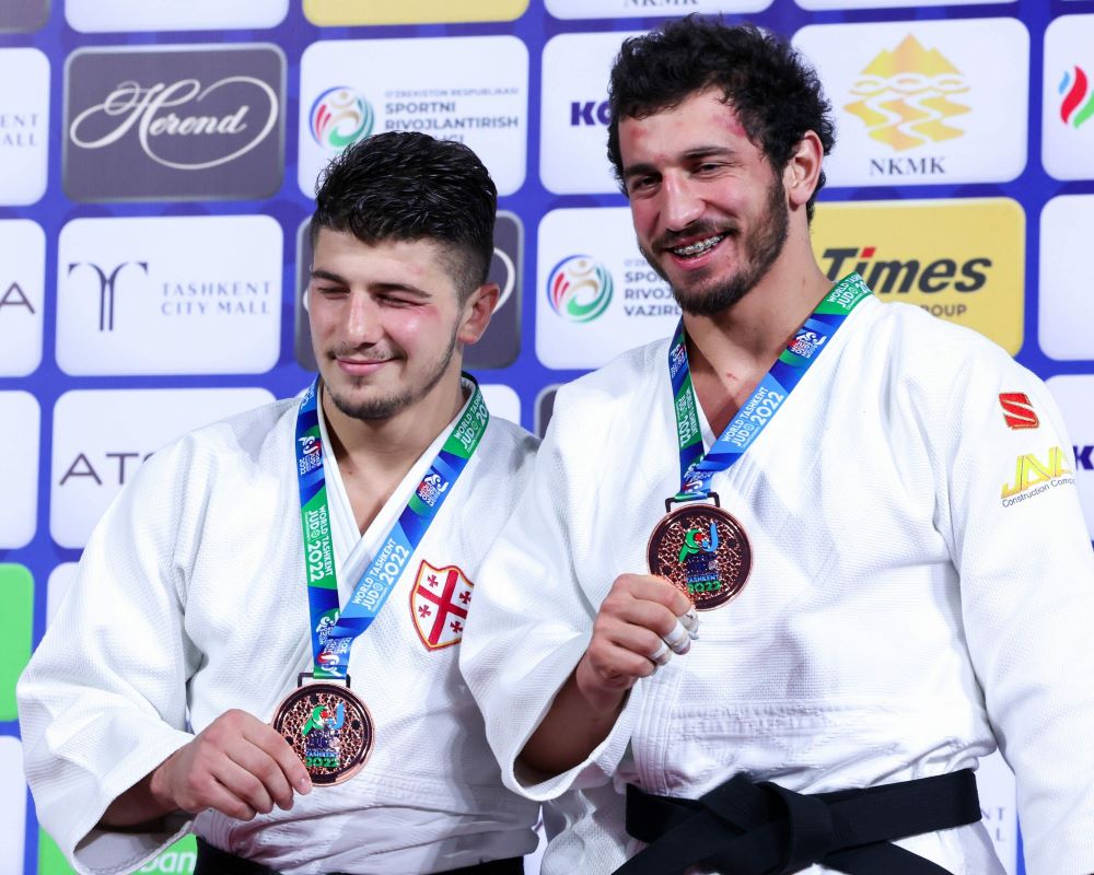 2 bronze medals in the -90kg